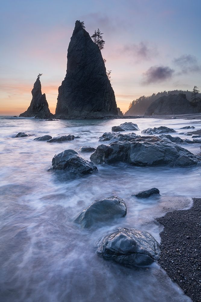 Riatloo Rocks Twilight at Split Rock on Rialto Beach-Olympic National Park ...