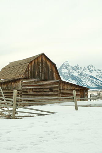 Wyoming Barn 1 Montagne reproduction