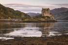 Eilan Donan Castle In Autumn Art Print