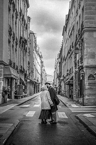 Parisian Street Kiss Art Print by Woo Jung Choi