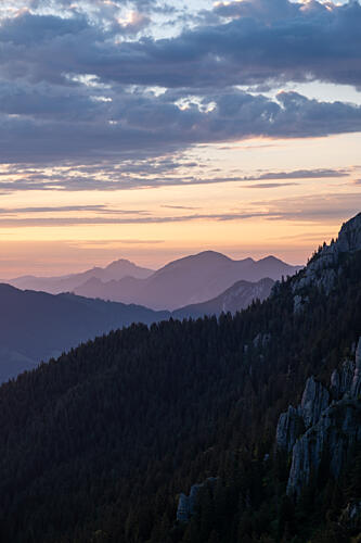 Layered Mountain Sunset Montagne reproduction