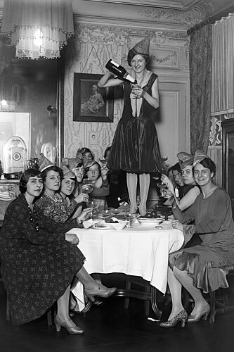 Flapper Champagne Party Mode reproduction