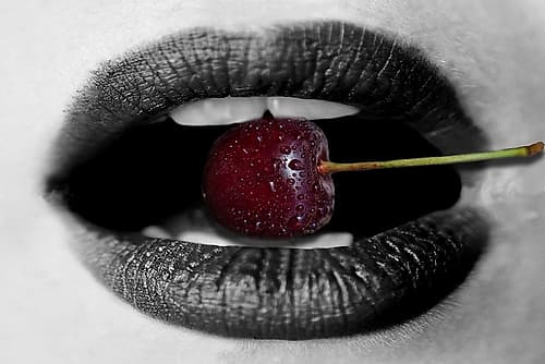 Black Lips Fashion Print
