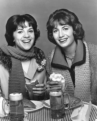 Cindy Williams, Penny Marshall, Laverne and Shirley, 1976 Photography Print