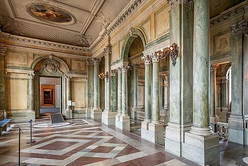Stockholm Royal Palace Marble Gallery Classique reproduction