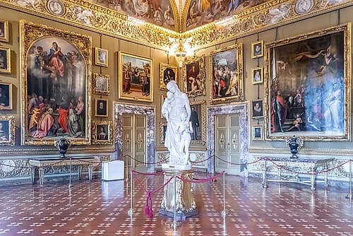 Palazzo Pitti Gallery with Sculpture II Renaissance reproduction