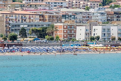 Italian Coastal Town Beach Plage reproduction