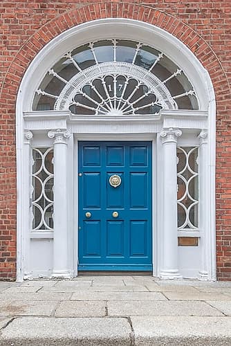Teal Georgian Door Ornate Fanlight Classique reproduction