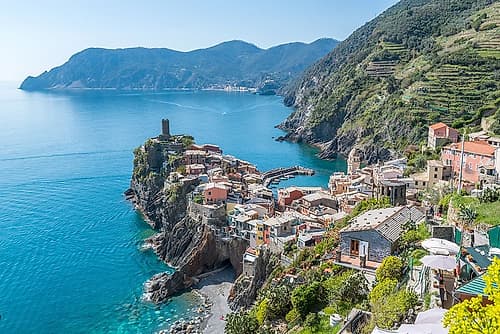 Vernazza Coastal Village, Cinque Terre, Italy Art Print