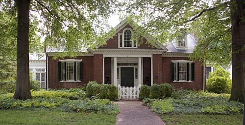Home in the Sannoner Historic District in Florence, Alabama Art Print